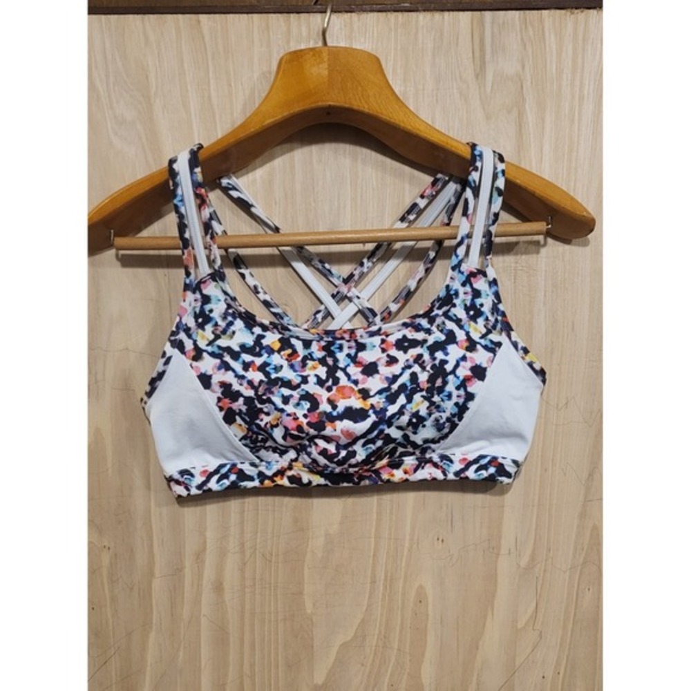 Athleta Sport Bra Medium Cross Strappy Back Athletic Yoga.